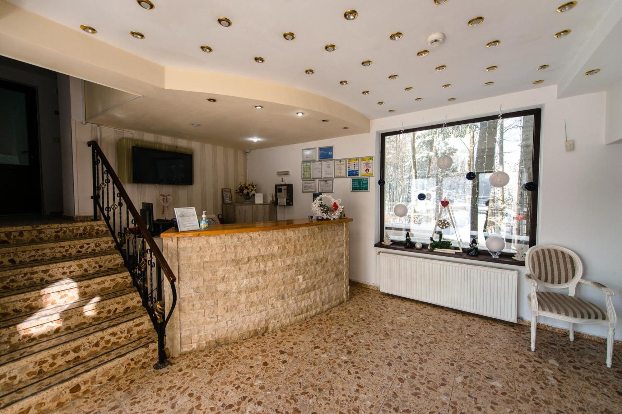 Hotel Hera Предял Экстерьер фото