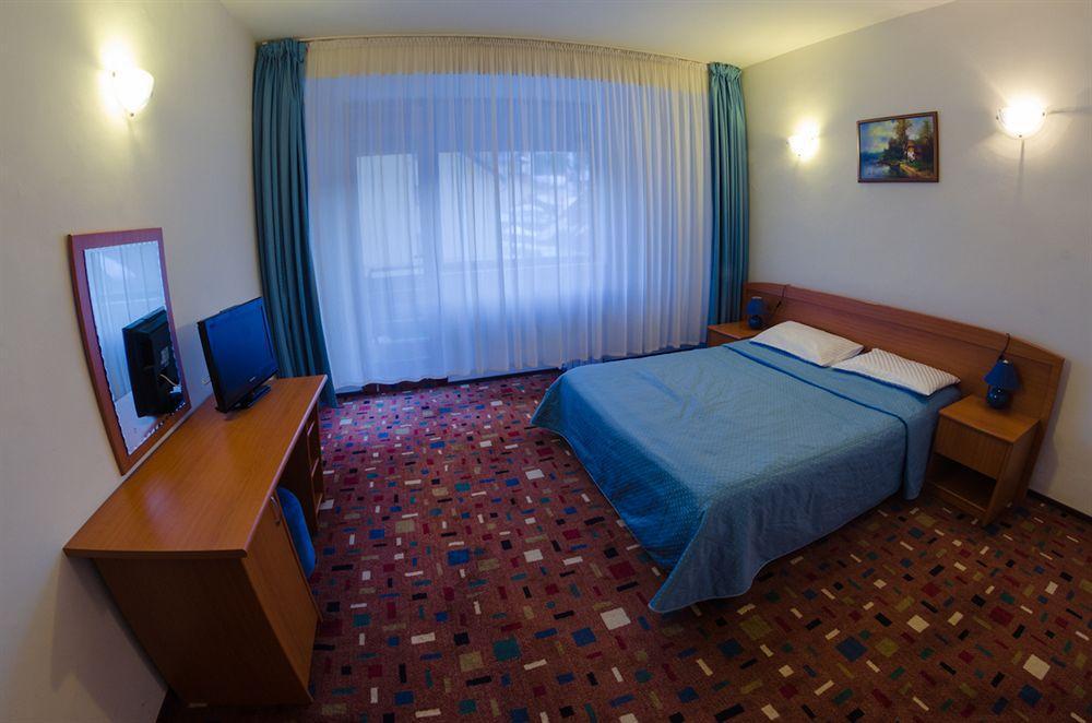 Hotel Hera Предял Экстерьер фото