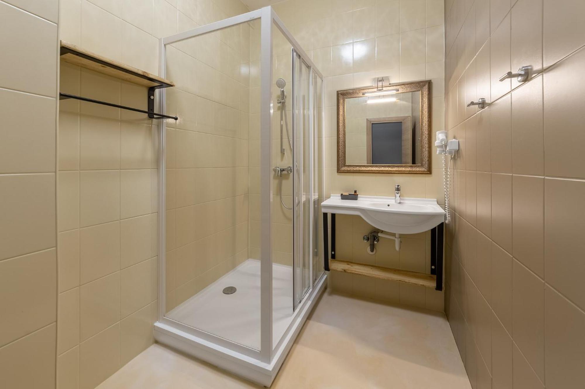 Hotel Hera Предял Экстерьер фото